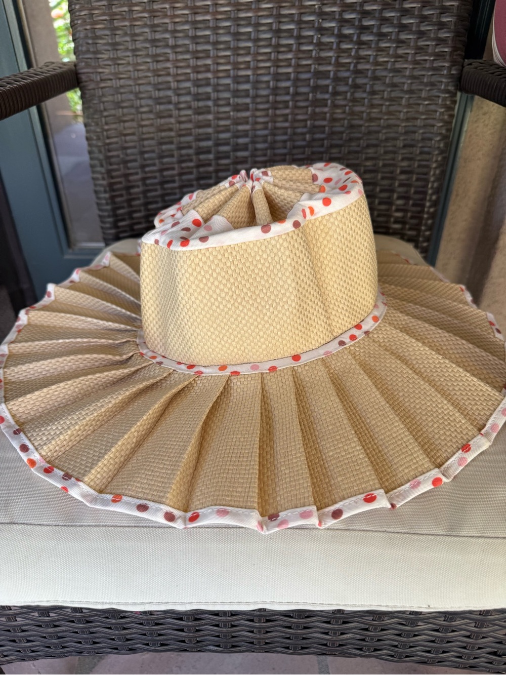 Packable Pleated Straw Sun Hat with Pink Polka Dot Trim - Picture 3 of 10